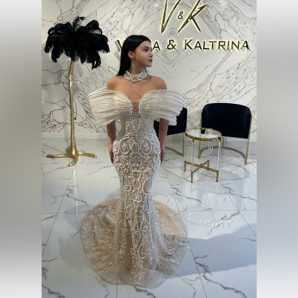 Pearl Dress
Wedding white dress
Prom gown
Custom
Vlora kaltrina 
Albina dyla